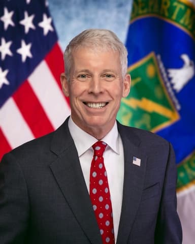 Official portrait of Chris Wright