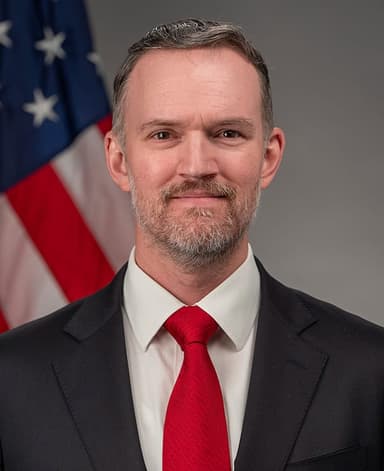 Official portrait of Jamieson Greer
