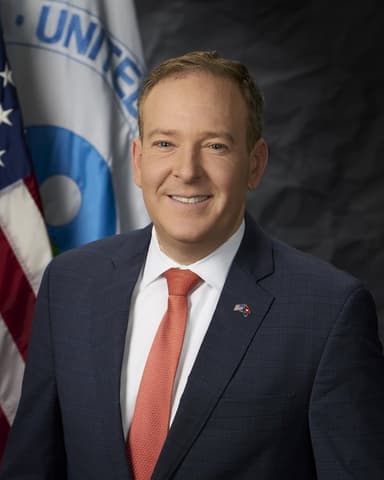 Official portrait of Lee Zeldin