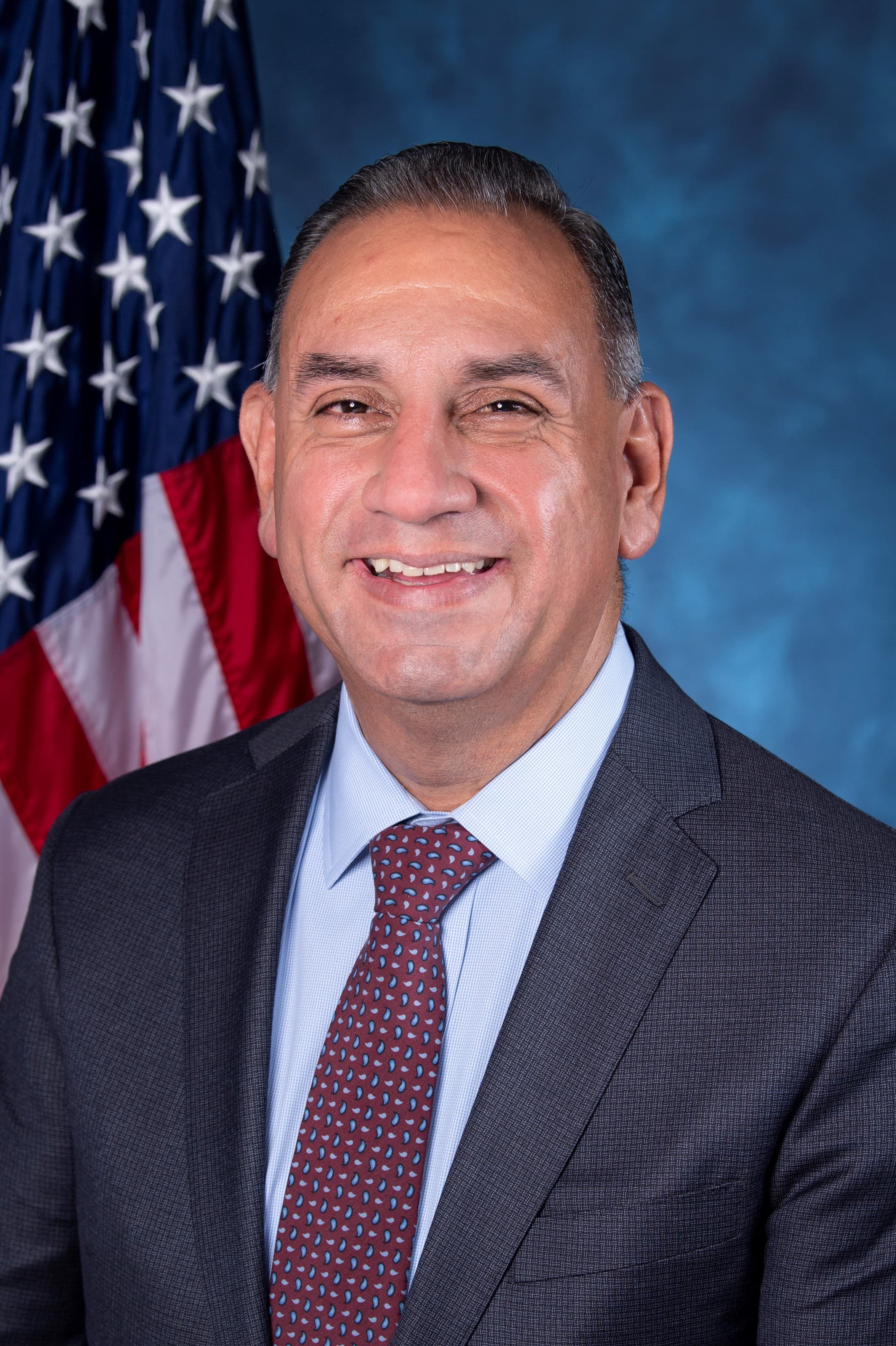 Gilbert Cisneros