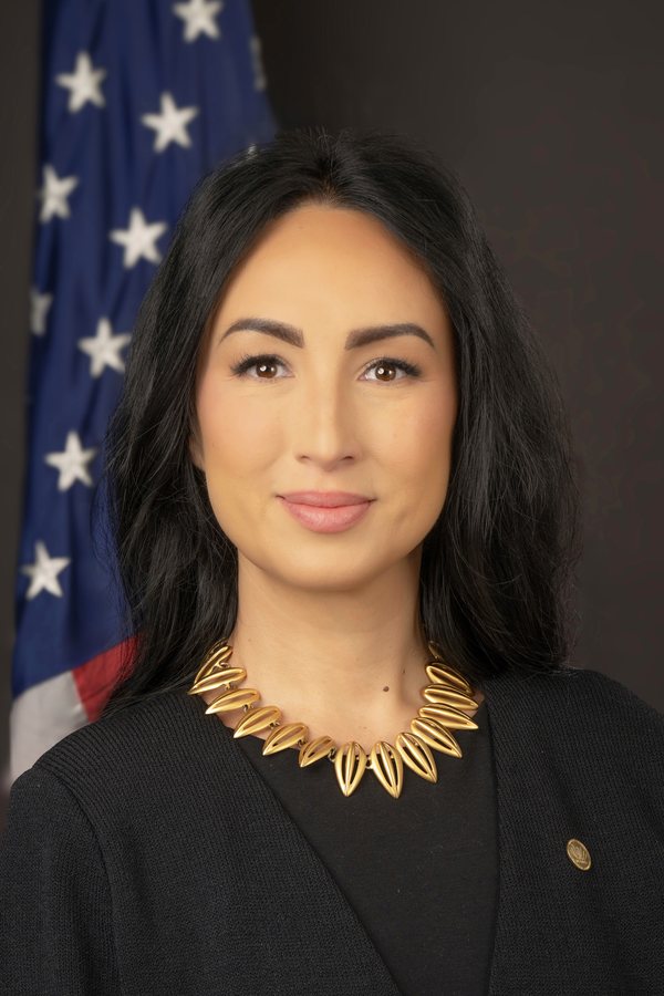 Laura Swett